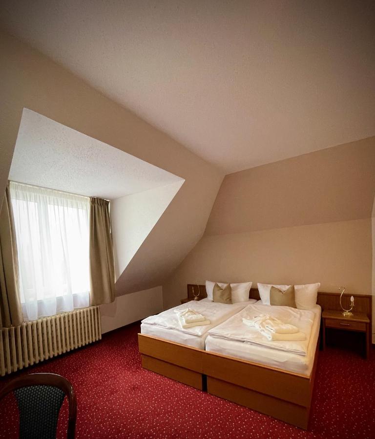 Lazensky Hotel Pyramida Františkovy Lázně Extérieur photo