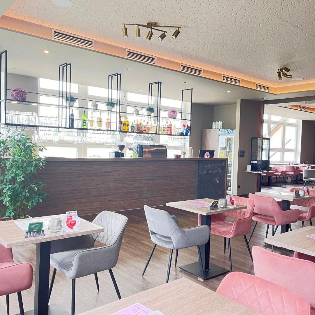 Lazensky Hotel Pyramida Františkovy Lázně Extérieur photo