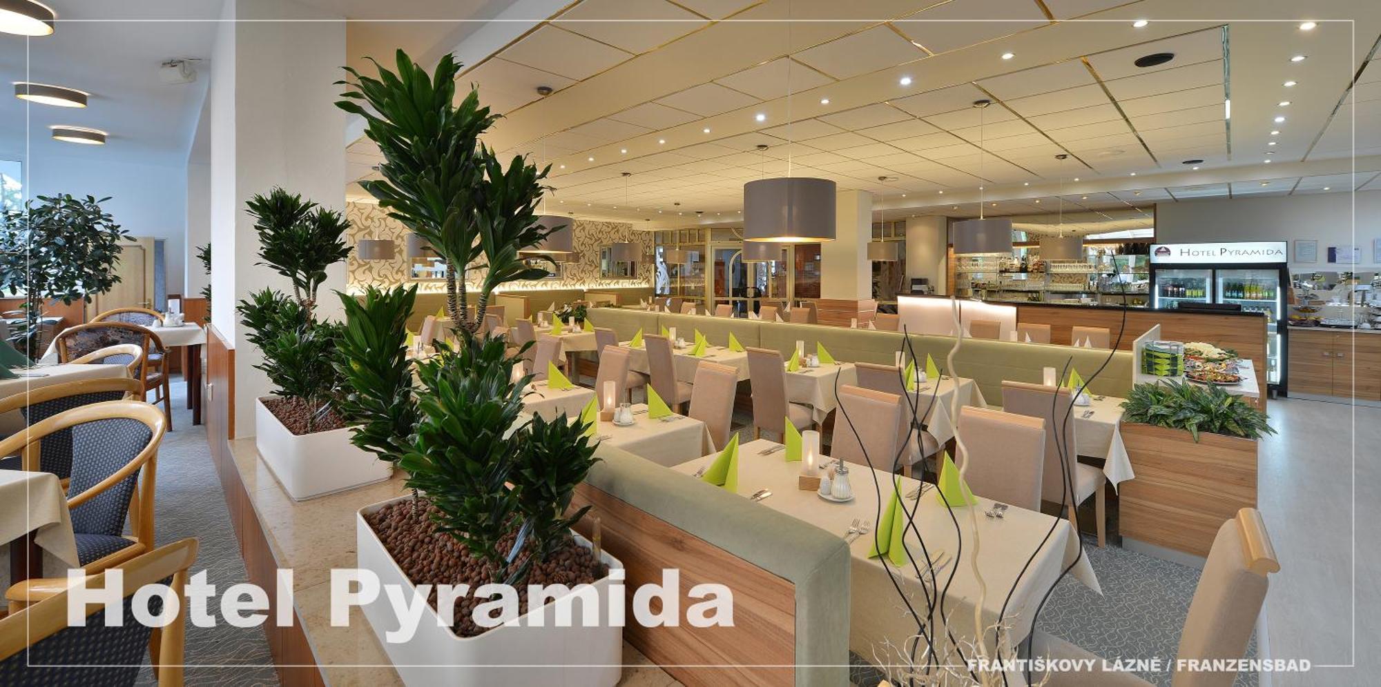 Lazensky Hotel Pyramida Františkovy Lázně Extérieur photo